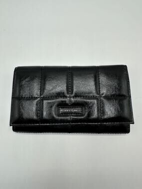 ✨ Poppy Grey Preston Large Black Quilted RFID Bifold Wallet - EUC ✨